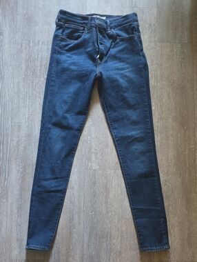 Levi's Dark Blue Skinny Jeans